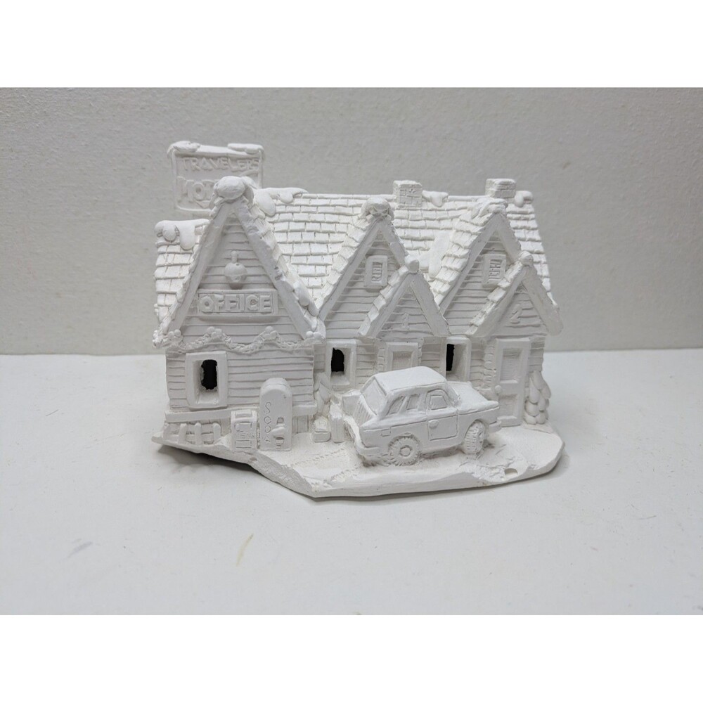 California Creations 97009 Traveler’s Motel Christmas Village Rare DAMAGED READ